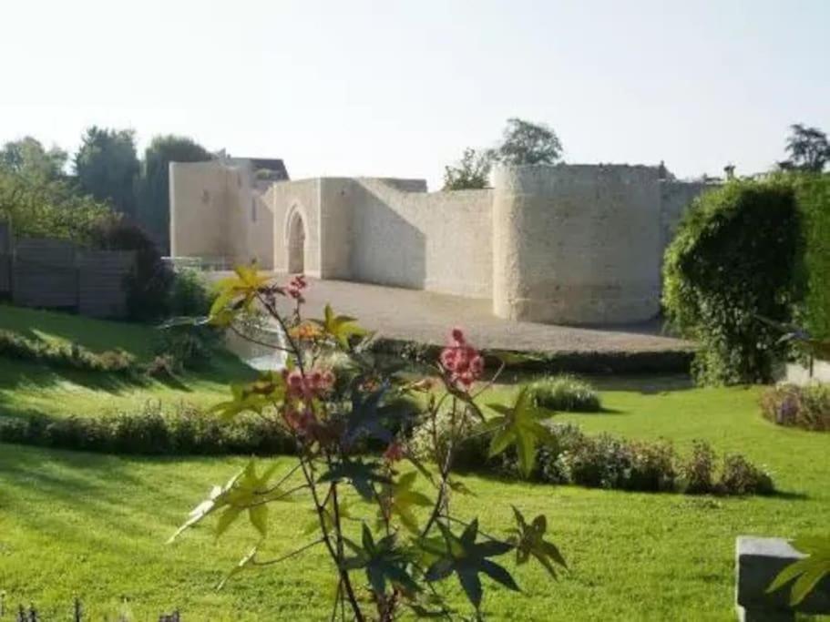 Petite Maison De Ville Au Calme قلعة بري-كومت-روبير المظهر الخارجي الصورة